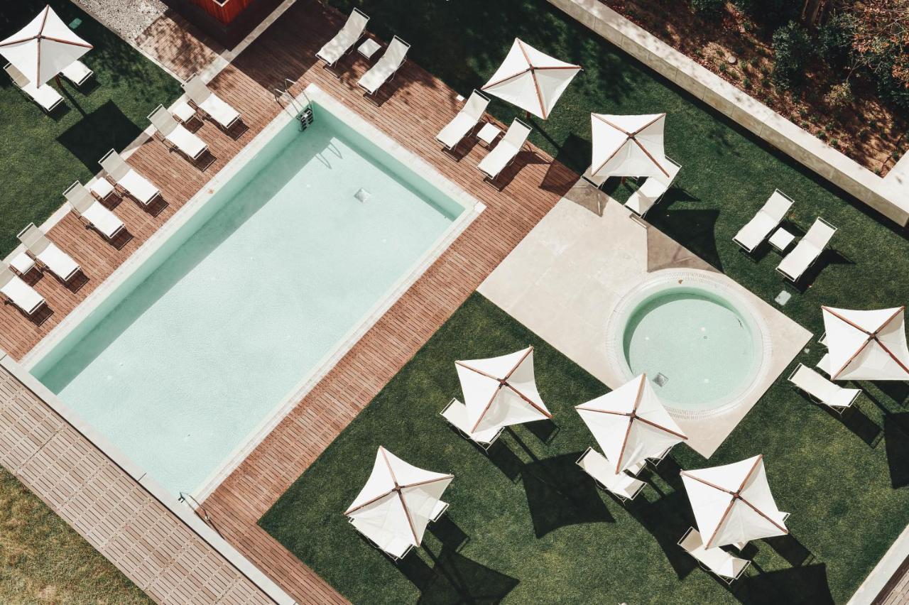 アクアルズ トロイア ラゴア ホテル&アパートメンツ S ホテルズ コレクション エクステリア 写真 Aerial view of the pool at the Hotel
