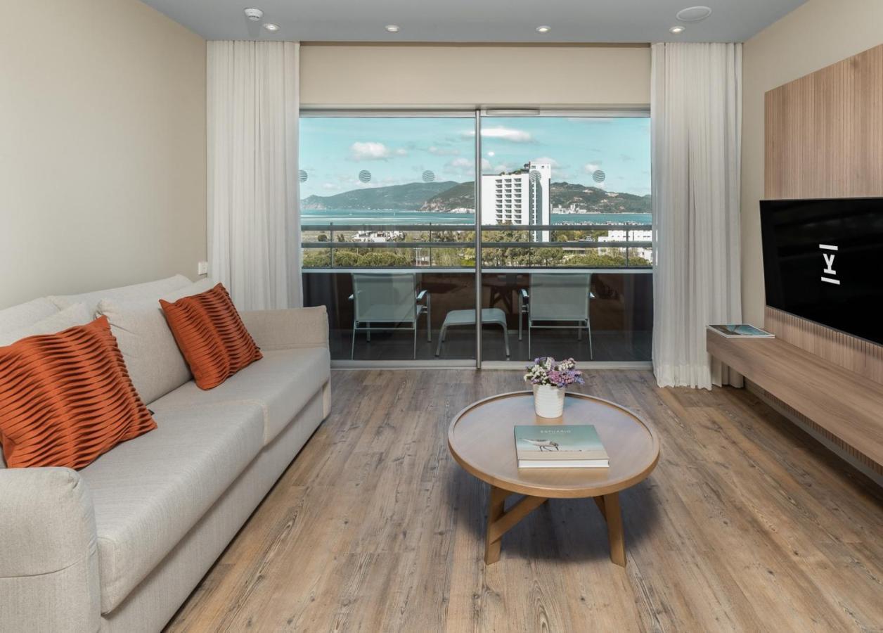 アクアルズ トロイア ラゴア ホテル&アパートメンツ S ホテルズ コレクション エクステリア 写真 A living room in a 3D virtual house