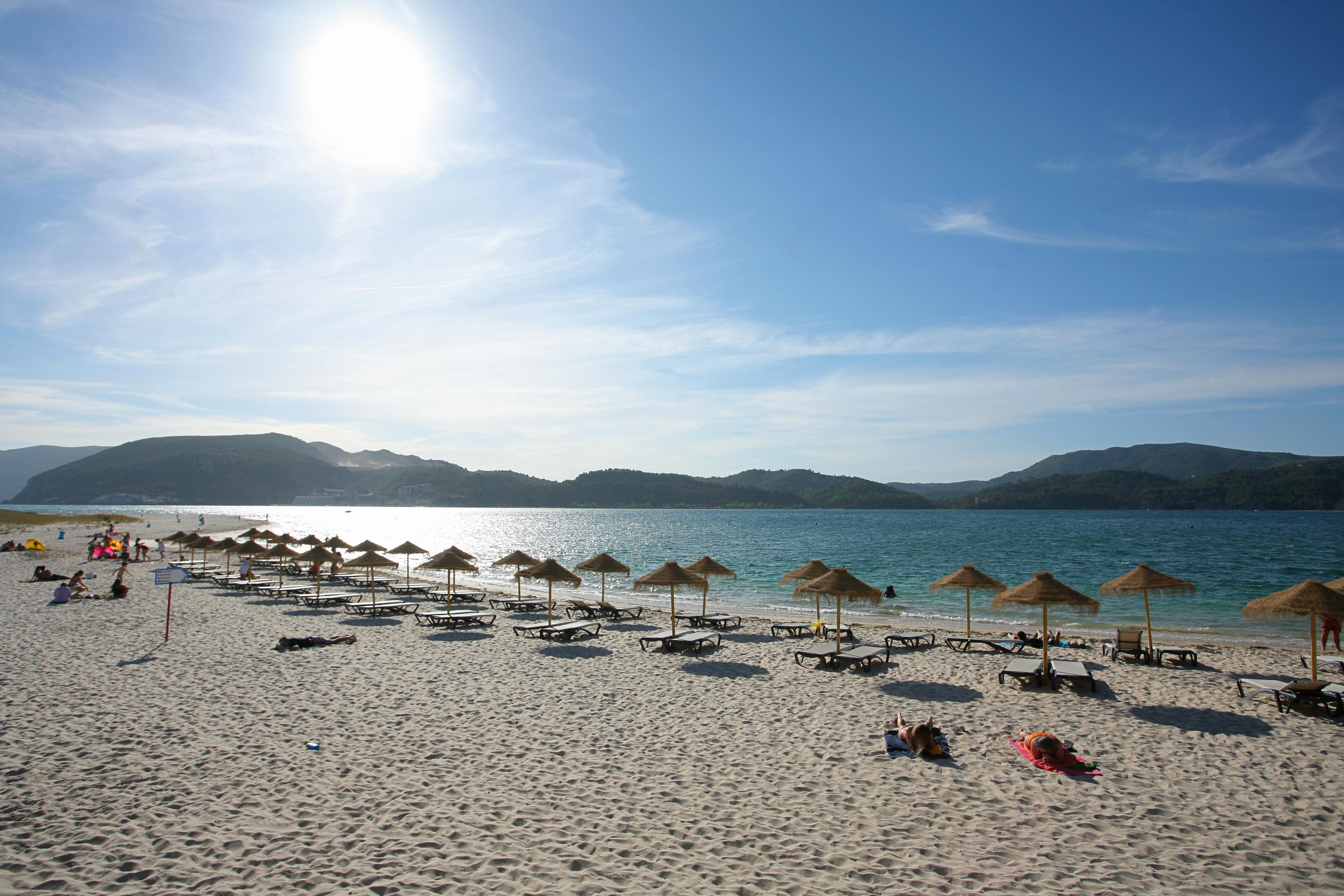 アクアルズ トロイア ラゴア ホテル&アパートメンツ S ホテルズ コレクション エクステリア 写真 A beach in Ibiza