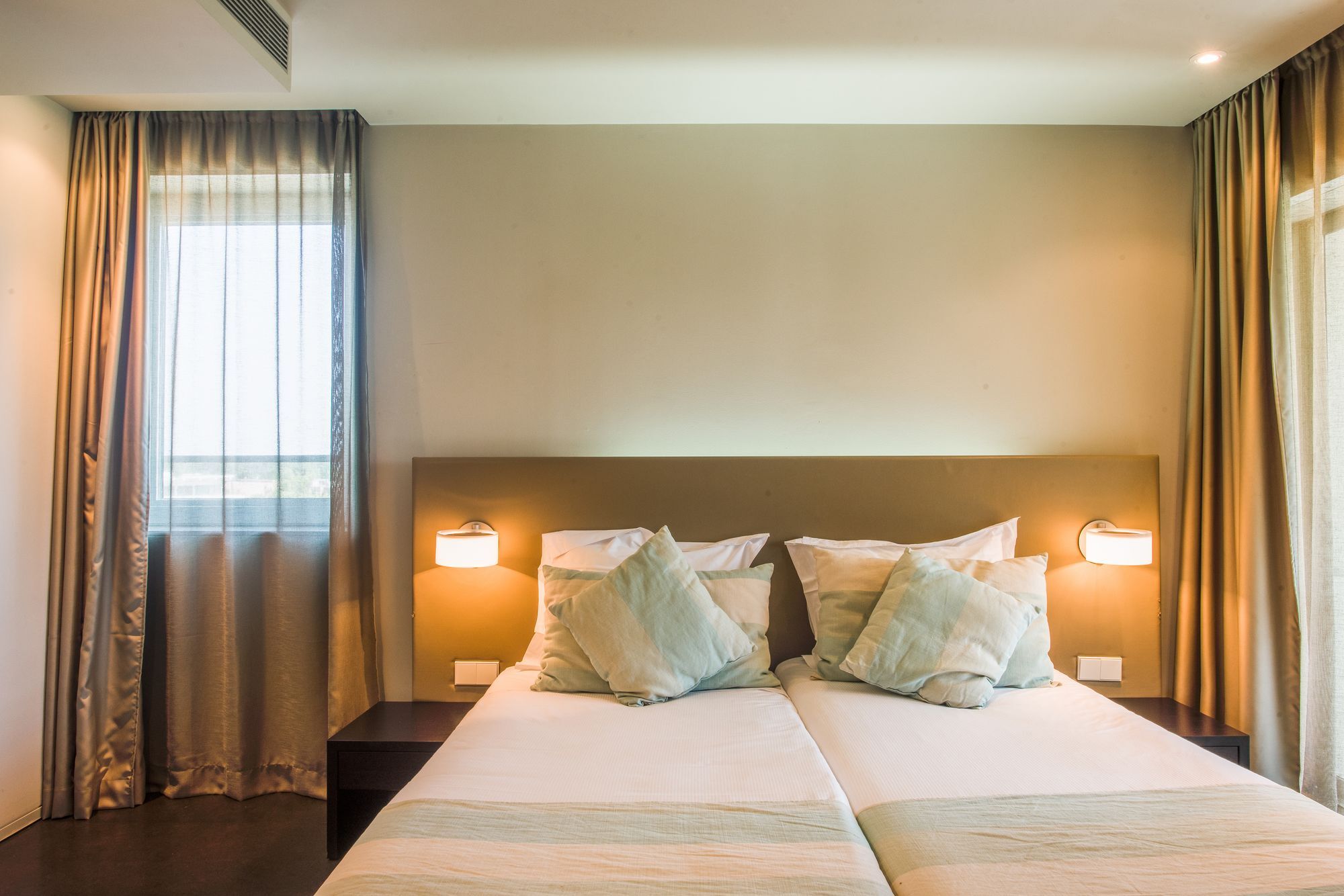 アクアルズ トロイア ラゴア ホテル&アパートメンツ S ホテルズ コレクション エクステリア 写真 A room at the hotel